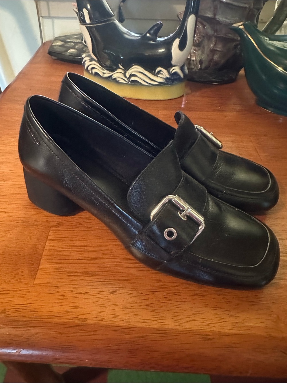 Vagabond black leather heeled buckle loafers